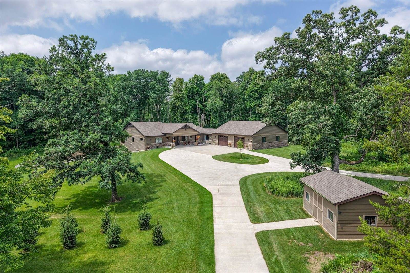 W7181 Duck Creek Avenue, Westfield, WI 53964