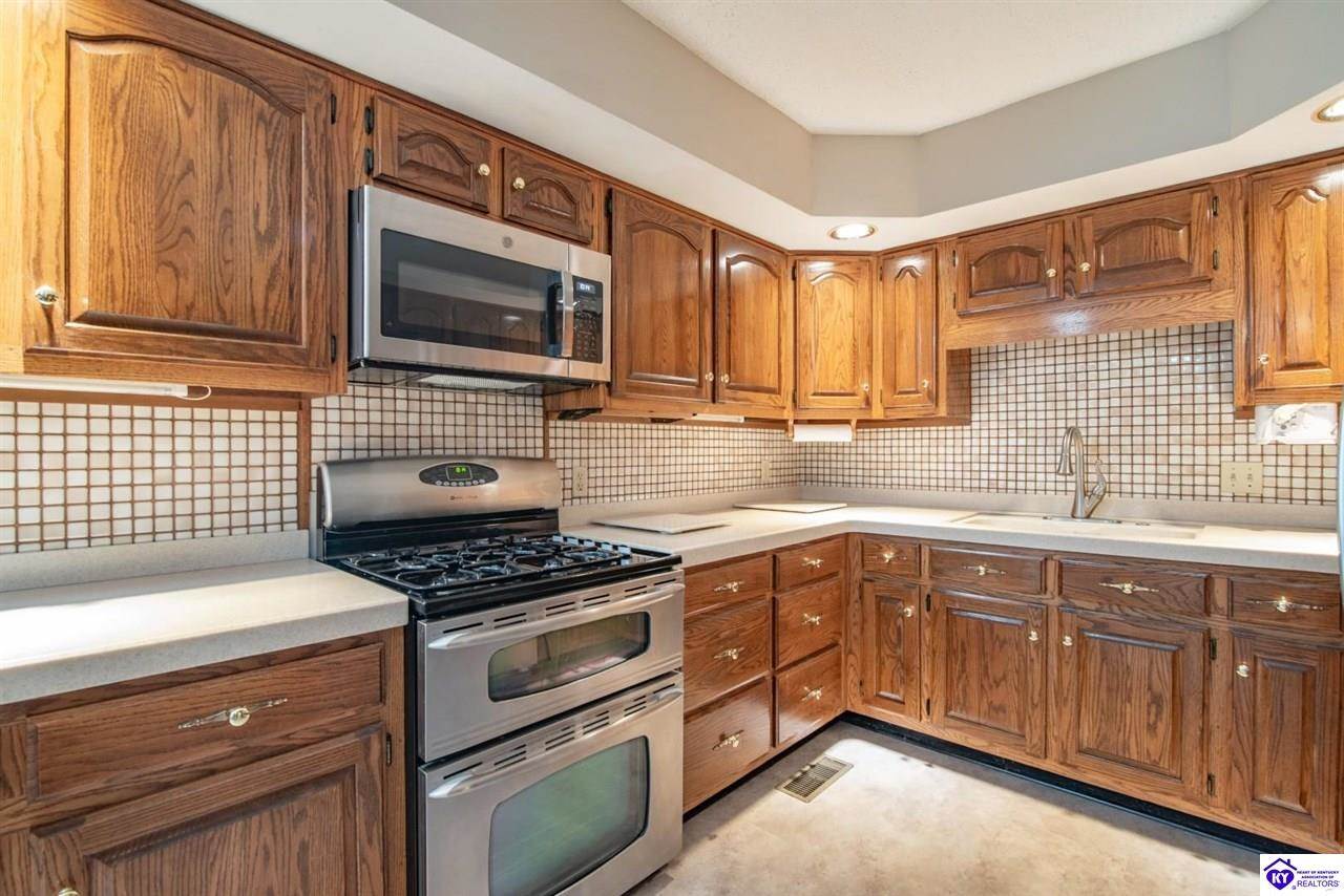 548 Brentmoor Avenue, Bowling Green, KY 42101