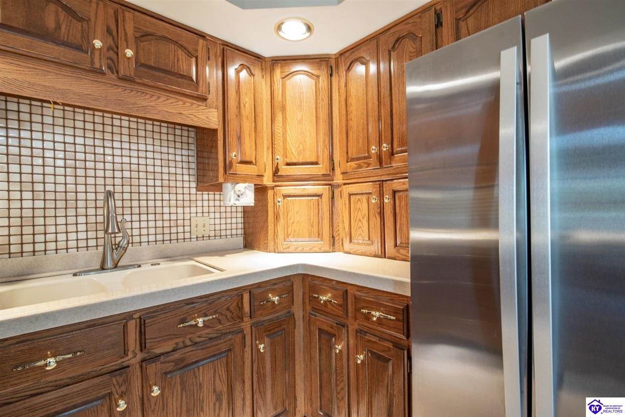 548 Brentmoor Avenue, Bowling Green, KY 42101