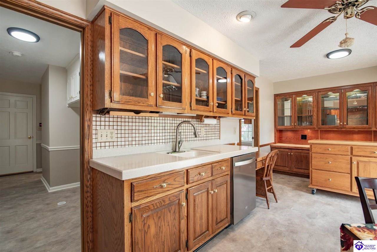548 Brentmoor Avenue, Bowling Green, KY 42101