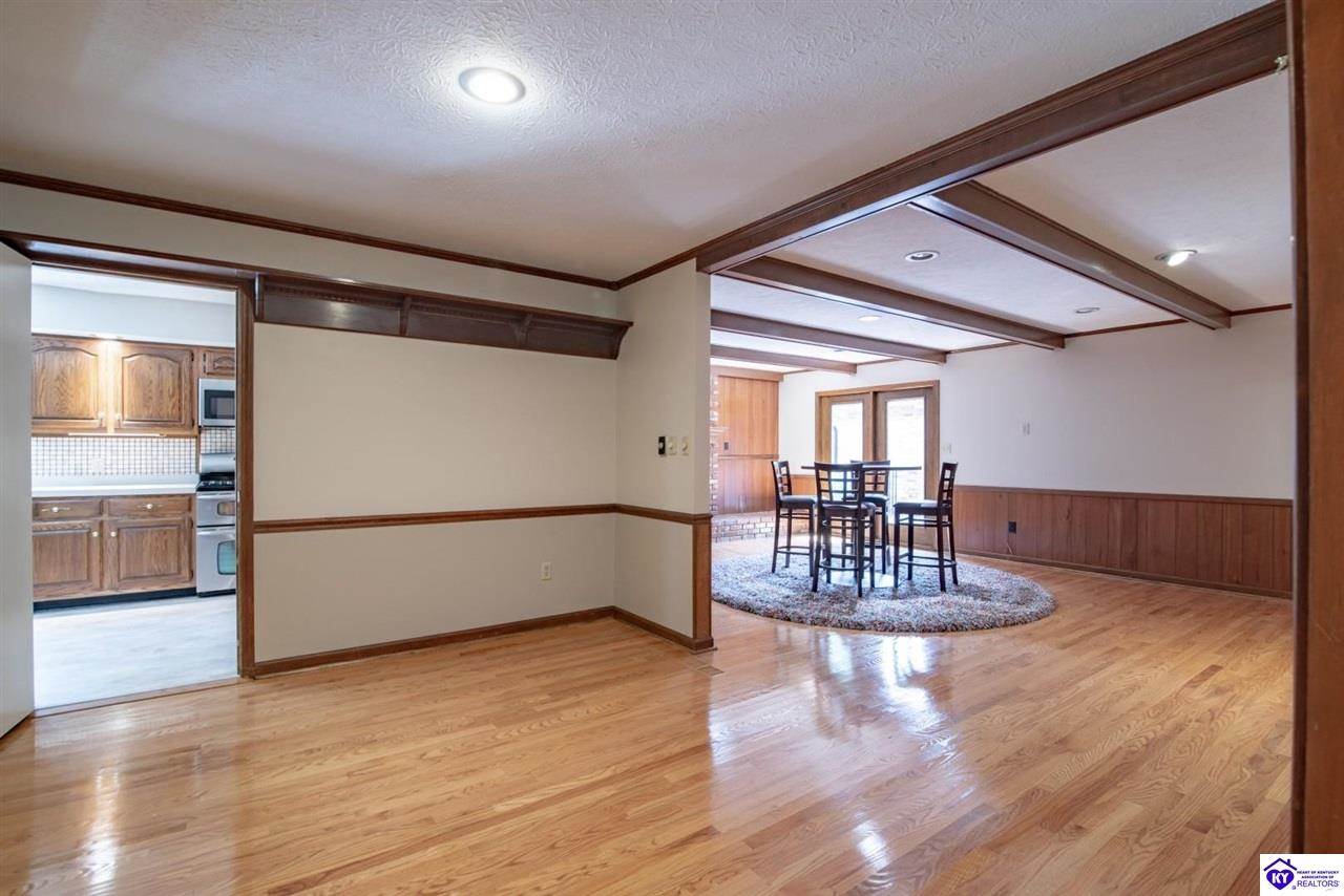 548 Brentmoor Avenue, Bowling Green, KY 42101