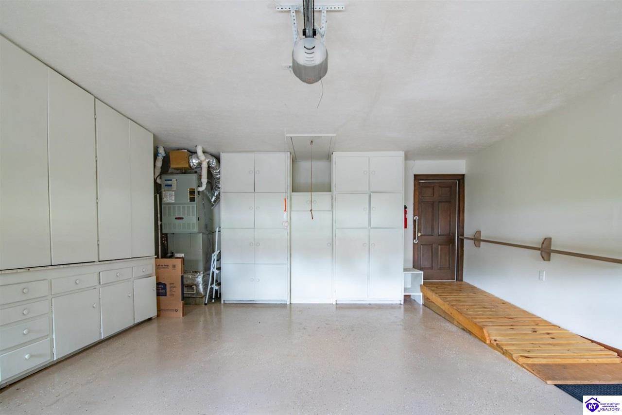 548 Brentmoor Avenue, Bowling Green, KY 42101