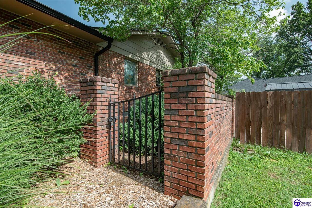 548 Brentmoor Avenue, Bowling Green, KY 42101