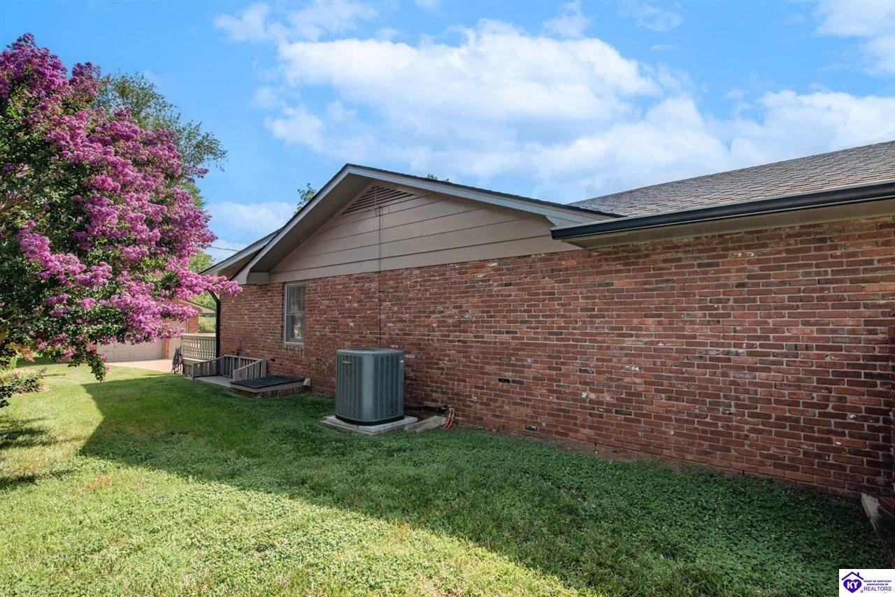 548 Brentmoor Avenue, Bowling Green, KY 42101