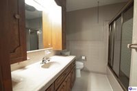 548 Brentmoor Avenue, Bowling Green, KY 42101