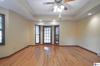 548 Brentmoor Avenue, Bowling Green, KY 42101