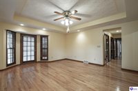 548 Brentmoor Avenue, Bowling Green, KY 42101