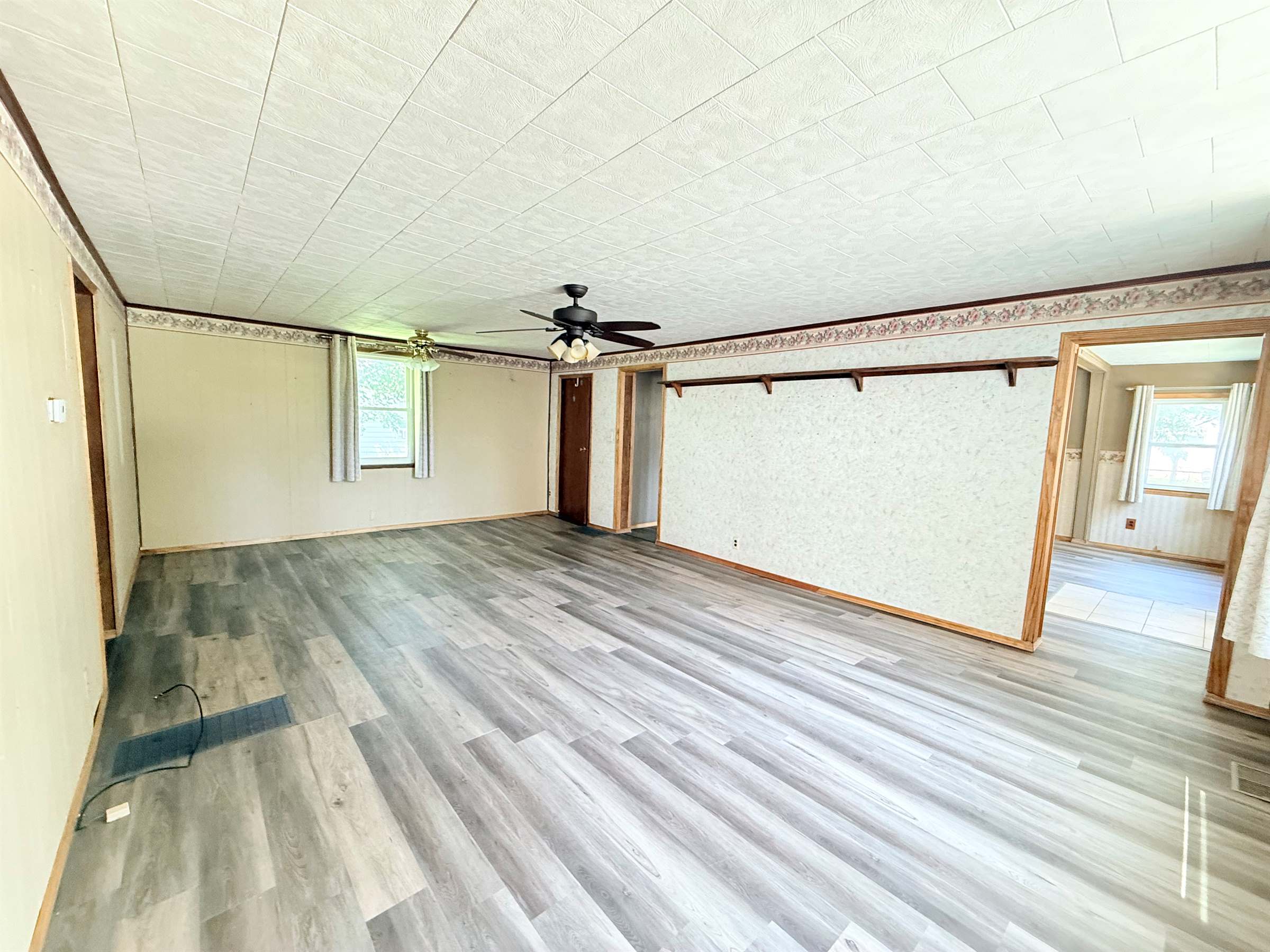 2526 N 6 1/2 St, Terre Haute, IN 47805