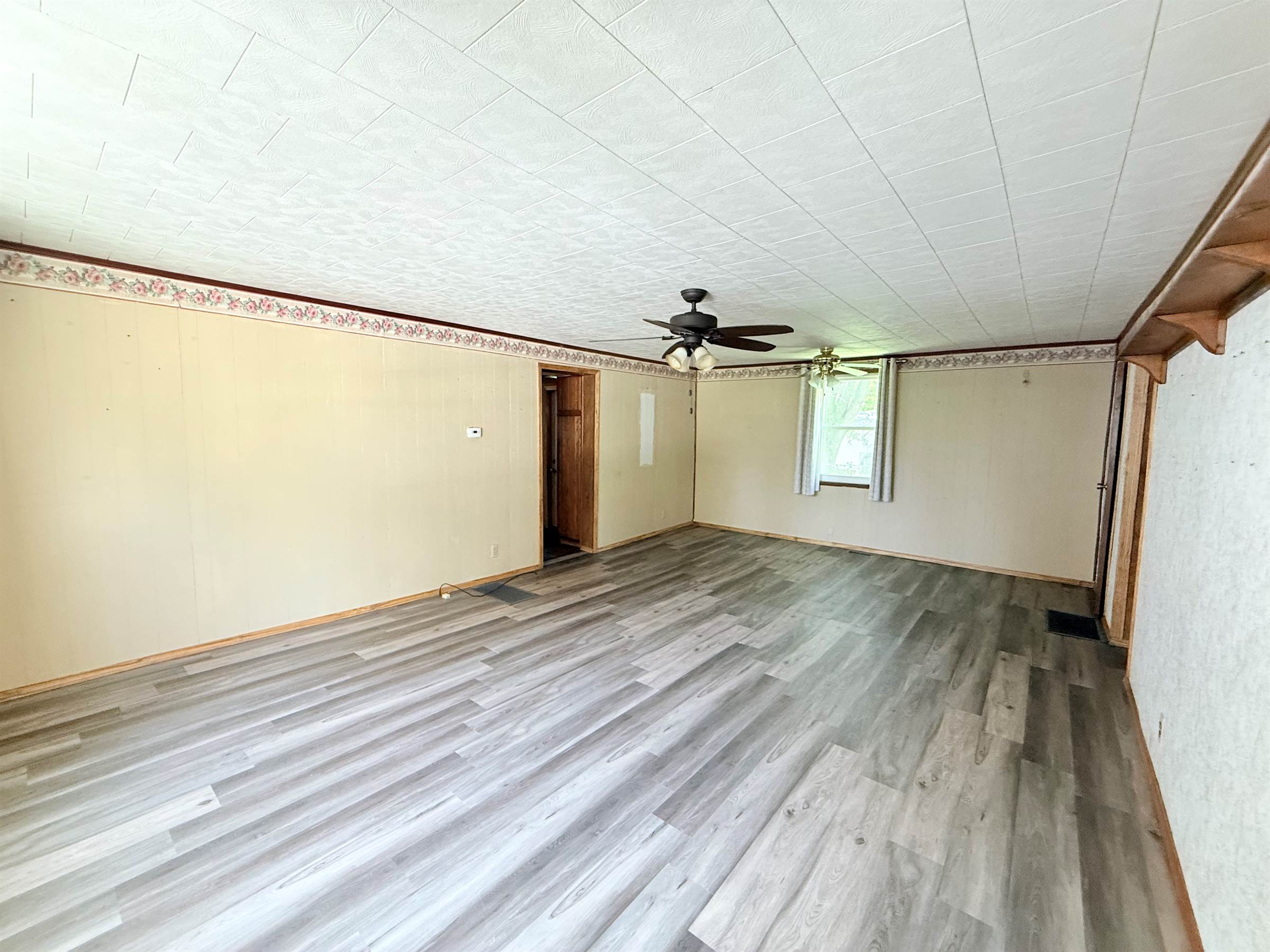 2526 N 6 1/2 St, Terre Haute, IN 47805