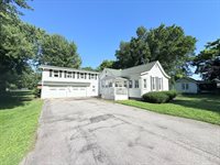 2526 N 6 1/2 St, Terre Haute, IN 47805