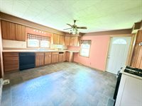2526 N 6 1/2 St, Terre Haute, IN 47805