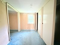 2526 N 6 1/2 St, Terre Haute, IN 47805