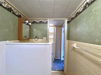 2526 N 6 1/2 St, Terre Haute, IN 47805