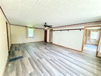 2526 N 6 1/2 St, Terre Haute, IN 47805