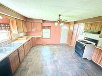 2526 N 6 1/2 St, Terre Haute, IN 47805