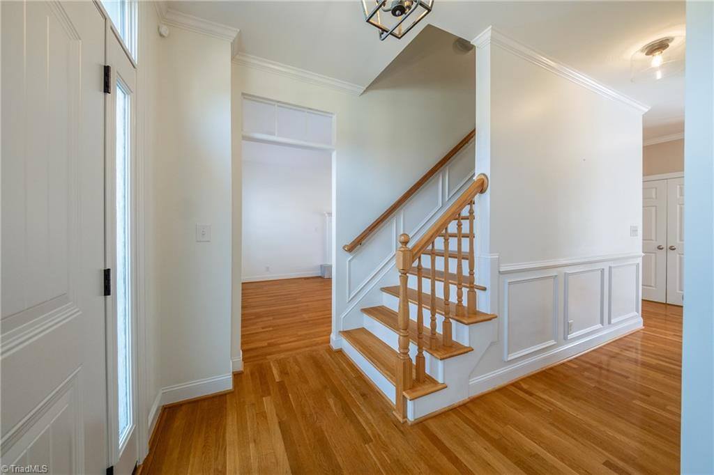 6902 Prairie Grove Drive, Clemmons, NC 27012