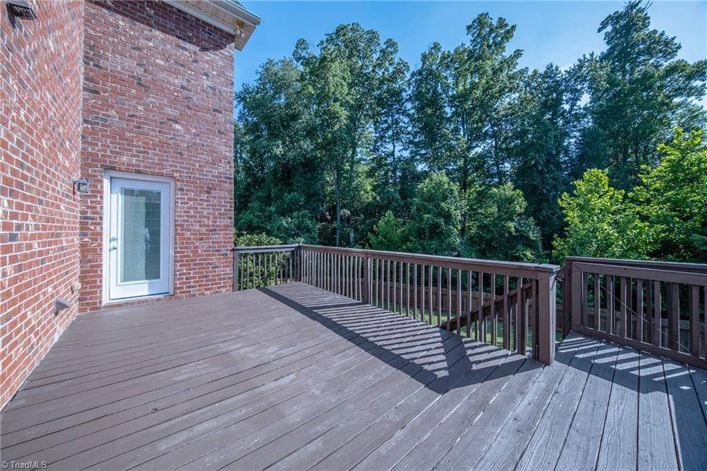 6902 Prairie Grove Drive, Clemmons, NC 27012