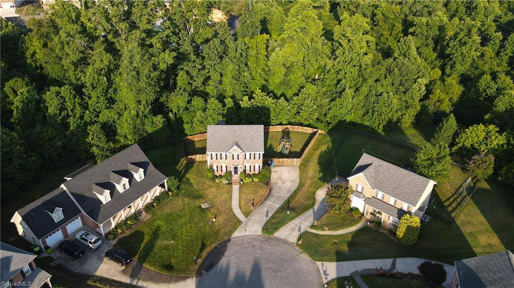 6902 Prairie Grove Drive, Clemmons, NC 27012