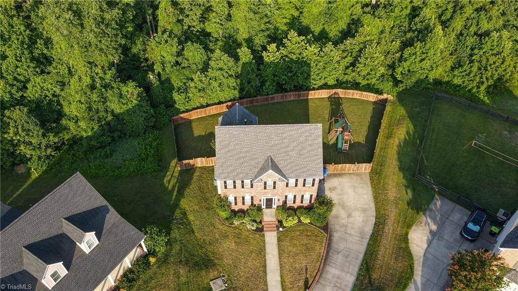 6902 Prairie Grove Drive, Clemmons, NC 27012