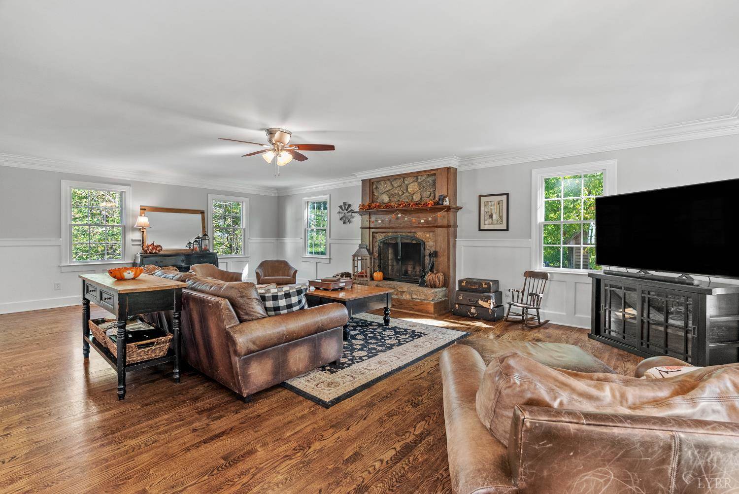 207 Fox Runn Dr, Lynchburg, VA 24503