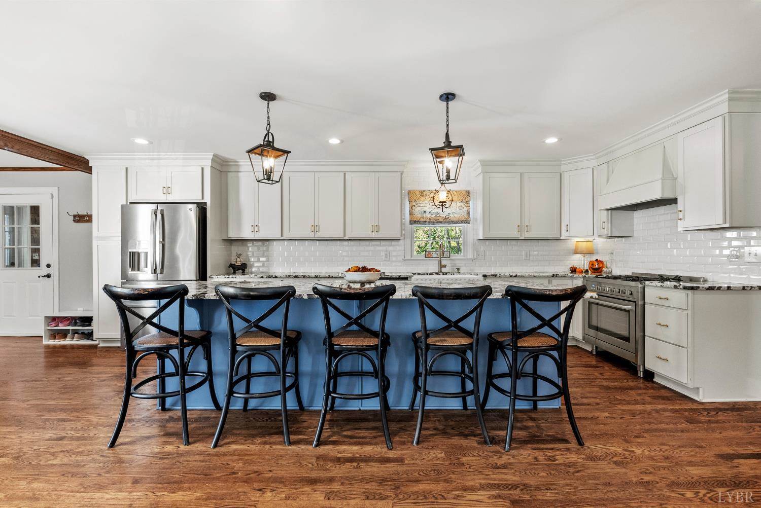 207 Fox Runn Dr, Lynchburg, VA 24503