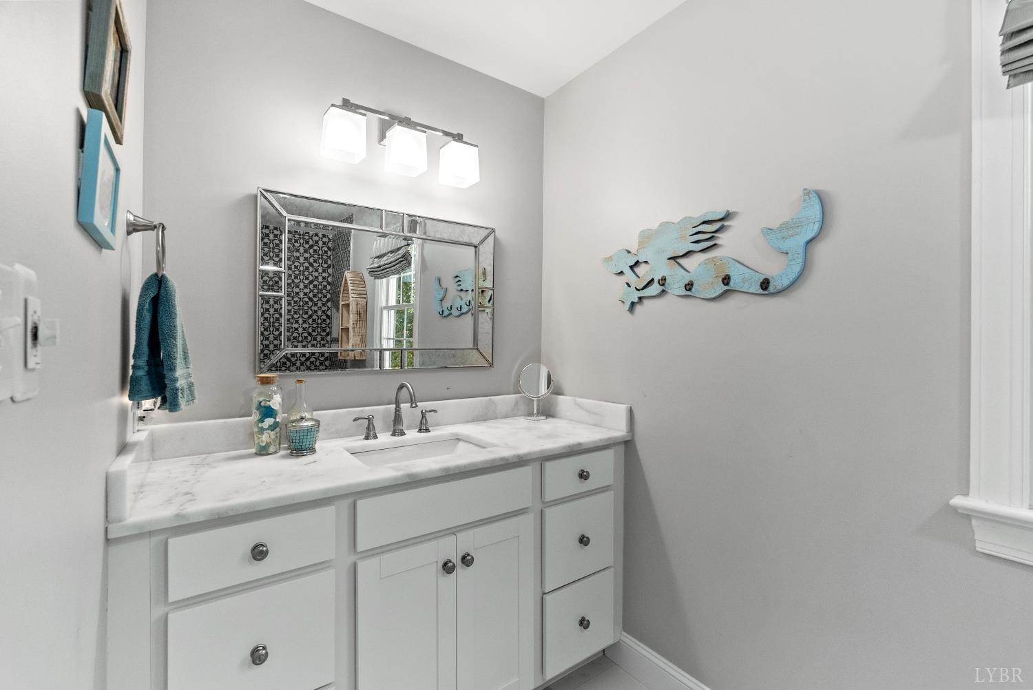 207 Fox Runn Dr, Lynchburg, VA 24503