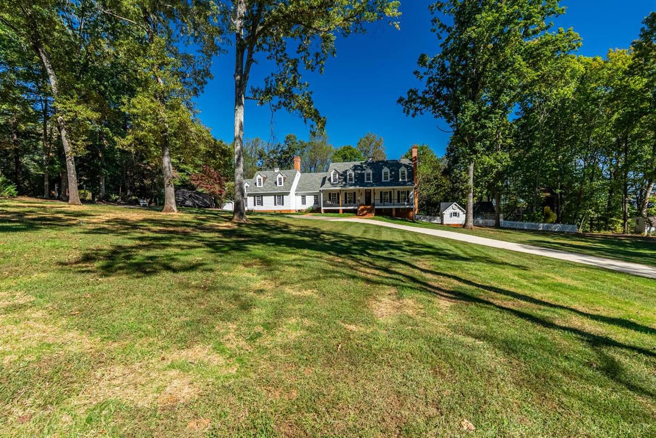 207 Fox Runn Dr, Lynchburg, VA 24503