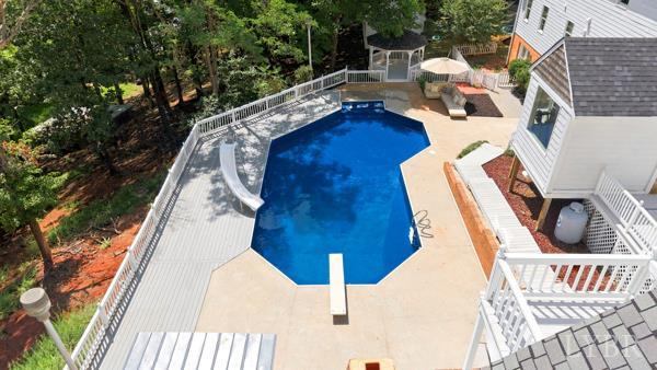 207 Fox Runn Dr, Lynchburg, VA 24503