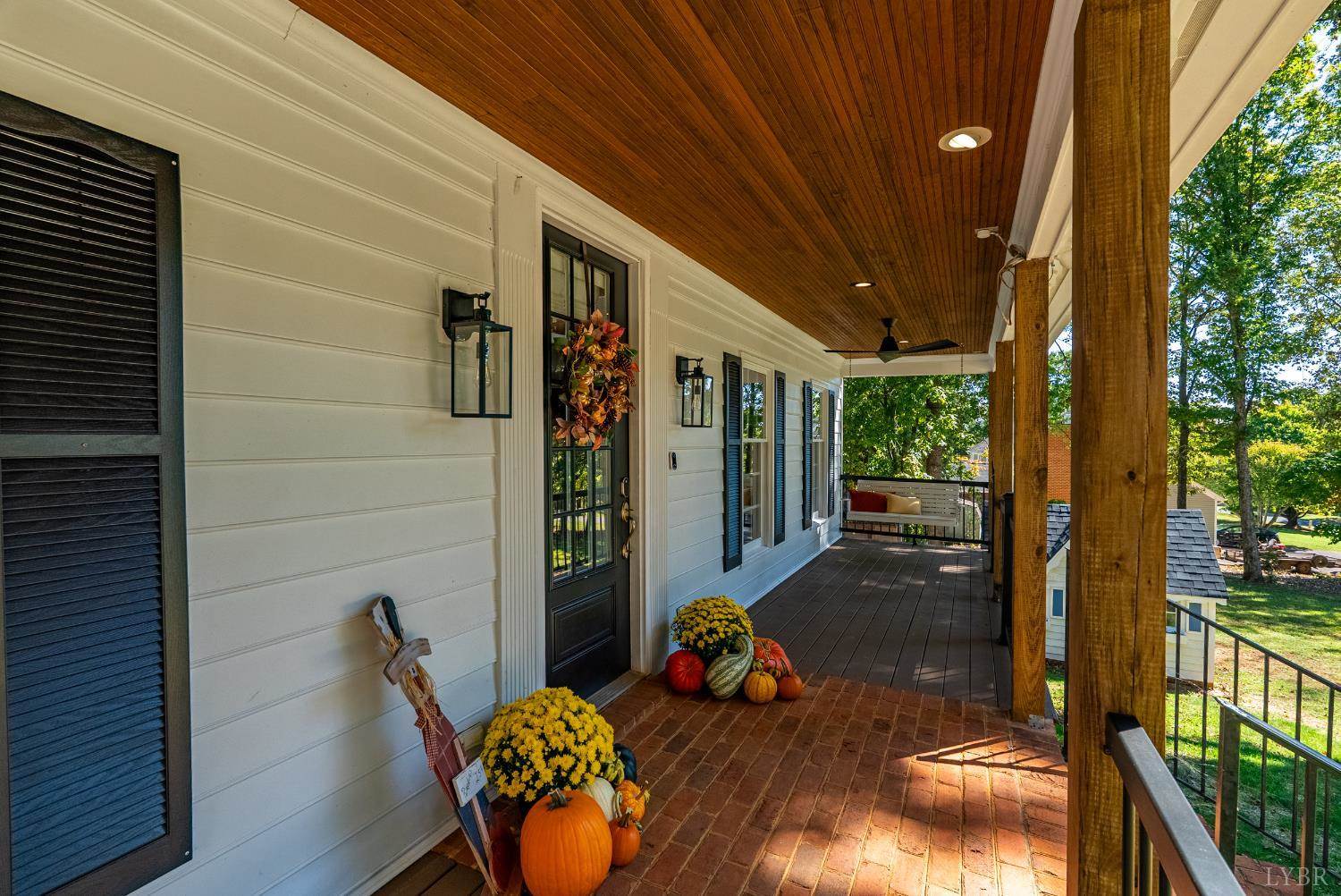 207 Fox Runn Dr, Lynchburg, VA 24503