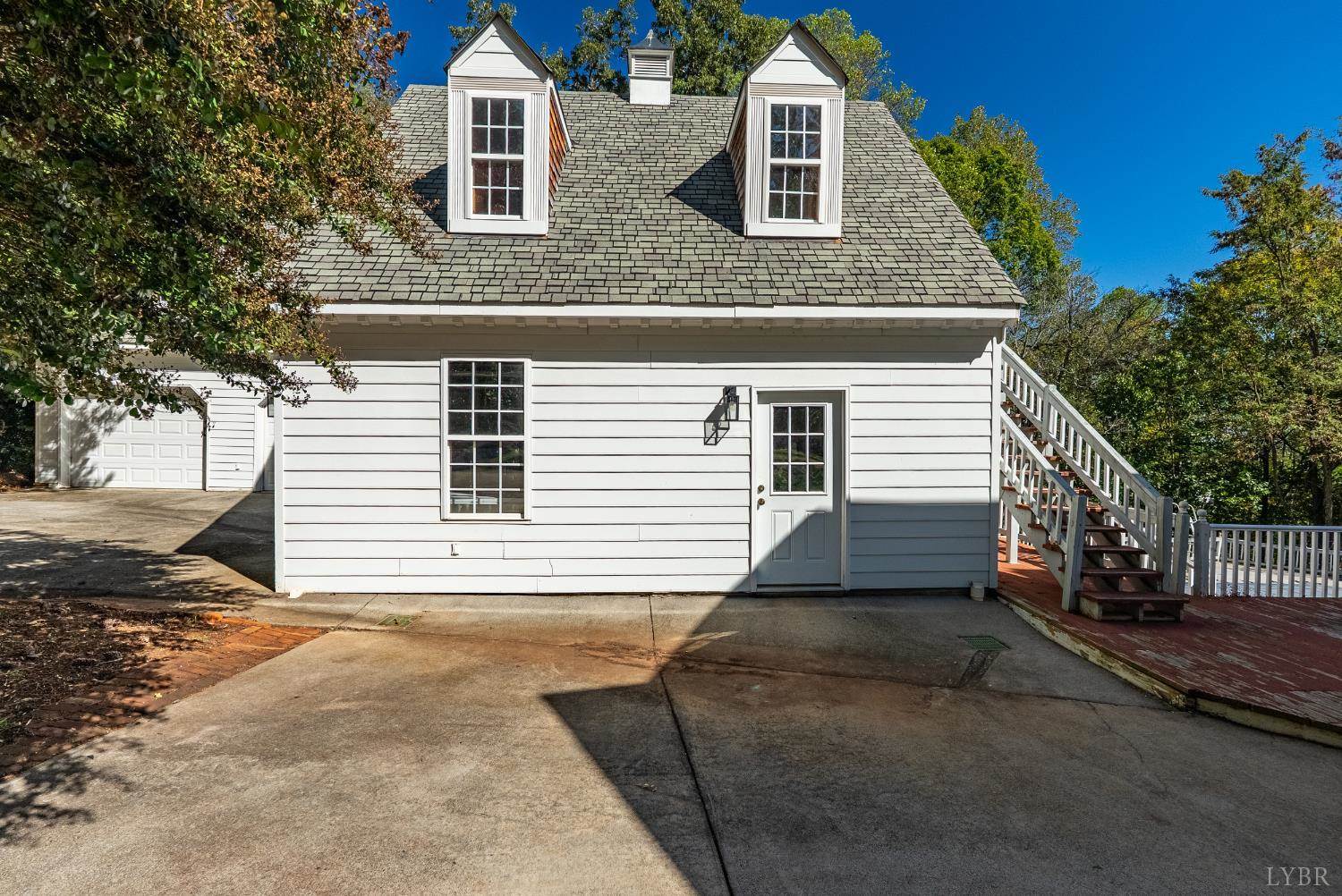 207 Fox Runn Dr, Lynchburg, VA 24503