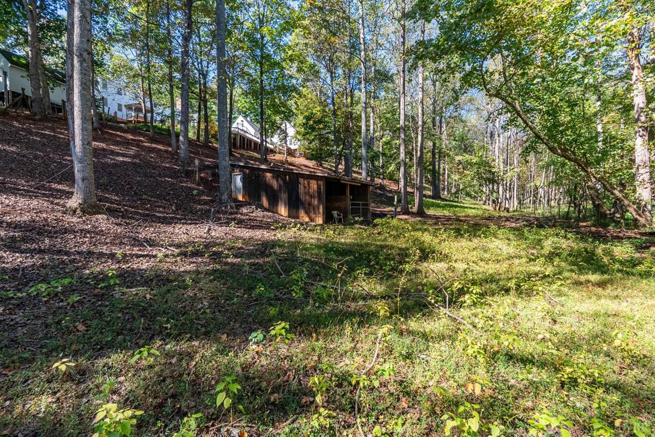 207 Fox Runn Dr, Lynchburg, VA 24503