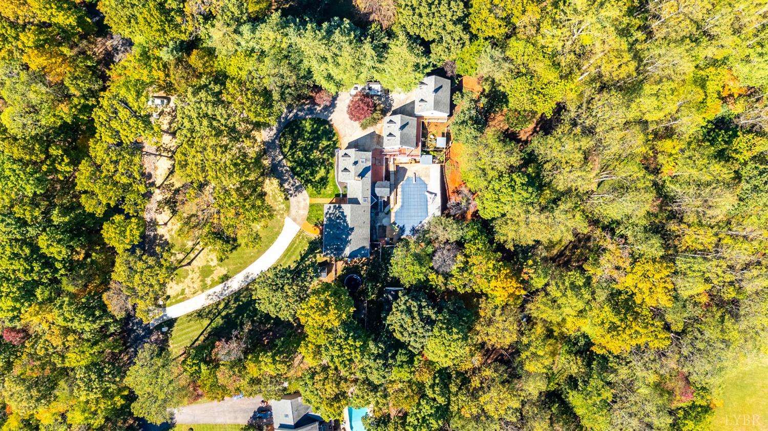 207 Fox Runn Dr, Lynchburg, VA 24503