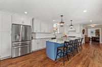 207 Fox Runn Dr, Lynchburg, VA 24503