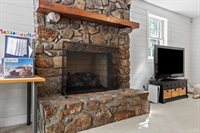 207 Fox Runn Dr, Lynchburg, VA 24503