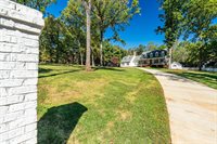 207 Fox Runn Dr, Lynchburg, VA 24503