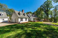 207 Fox Runn Dr, Lynchburg, VA 24503