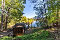 207 Fox Runn Dr, Lynchburg, VA 24503
