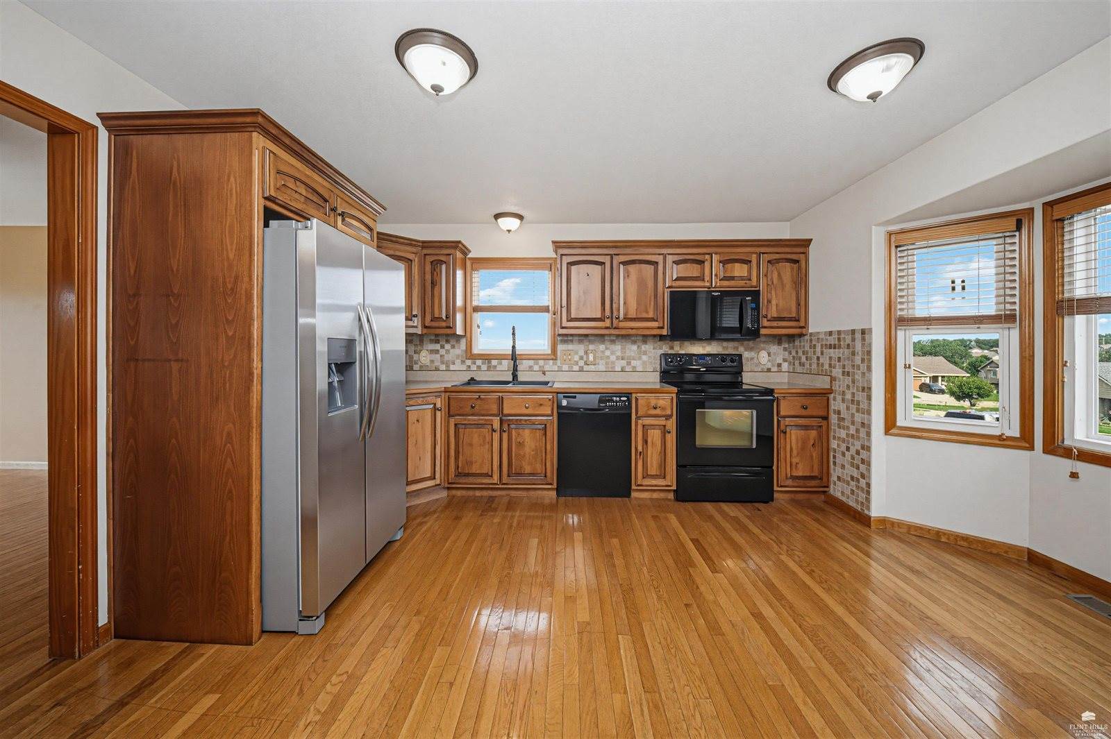2721 Oakwood, Junction City, KS 66441