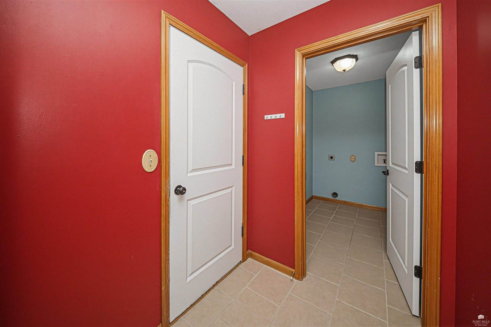 2721 Oakwood, Junction City, KS 66441