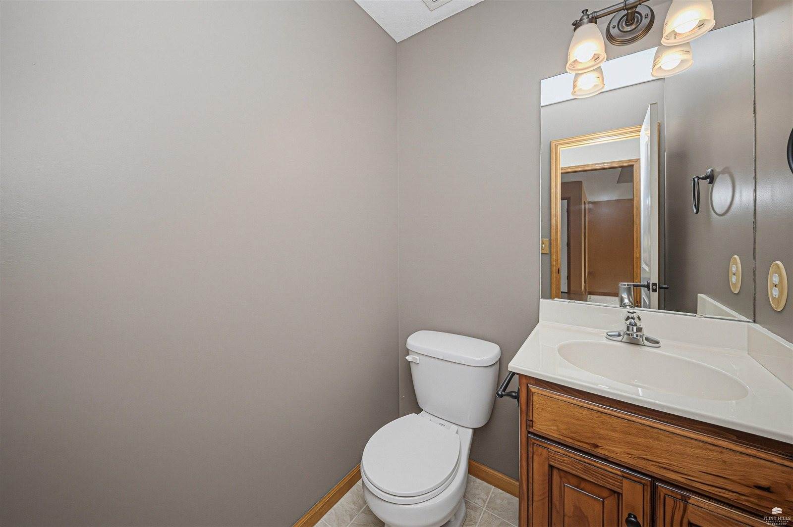 2721 Oakwood, Junction City, KS 66441