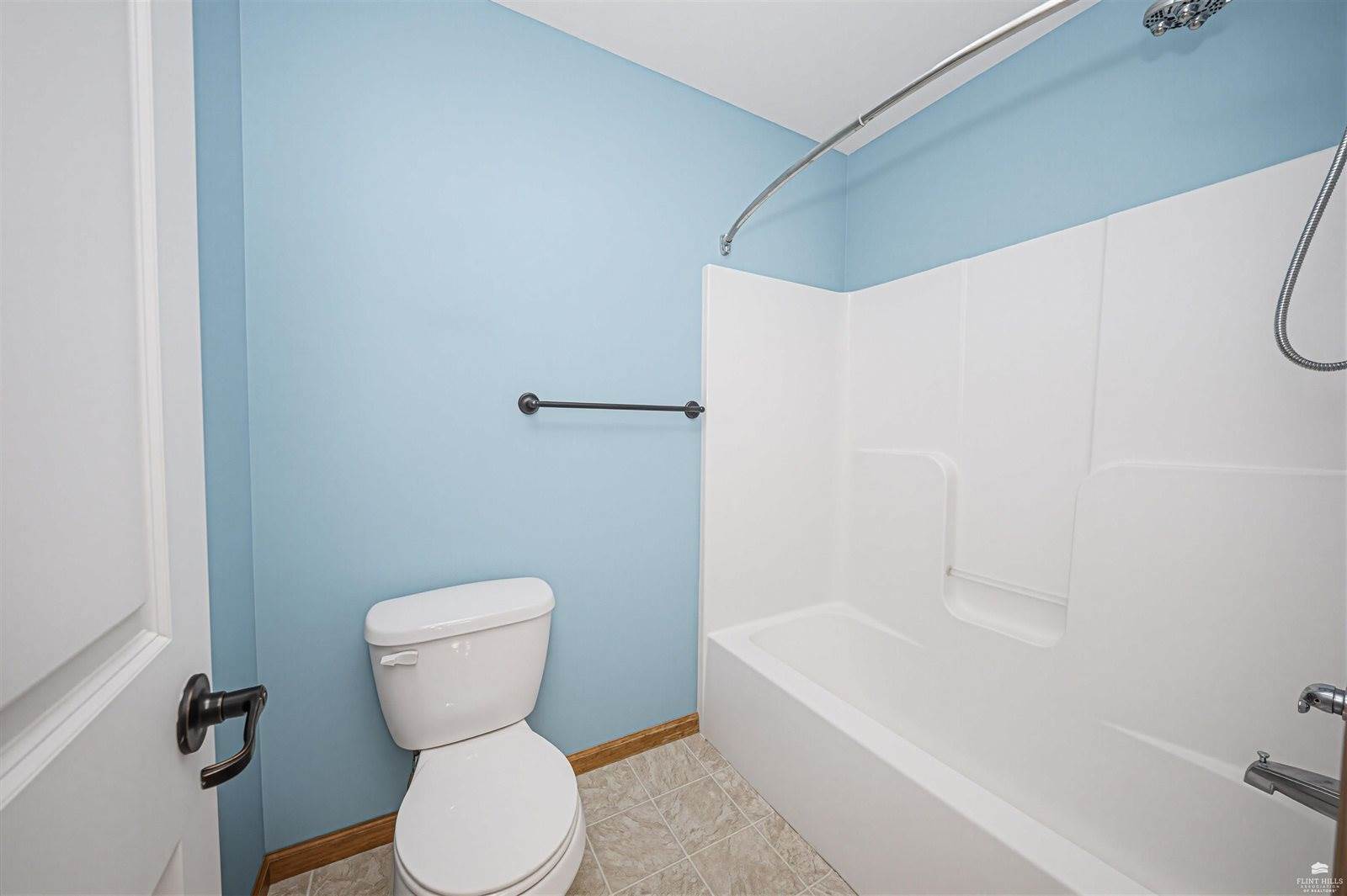 2721 Oakwood, Junction City, KS 66441