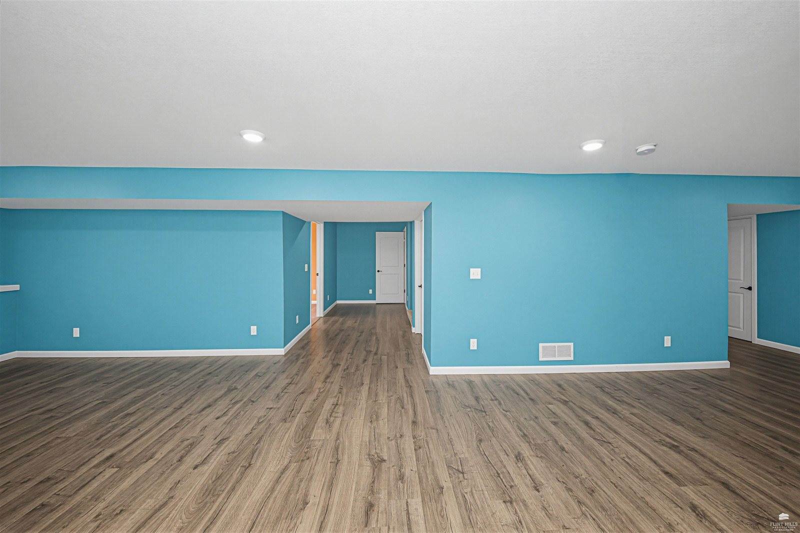 2721 Oakwood, Junction City, KS 66441