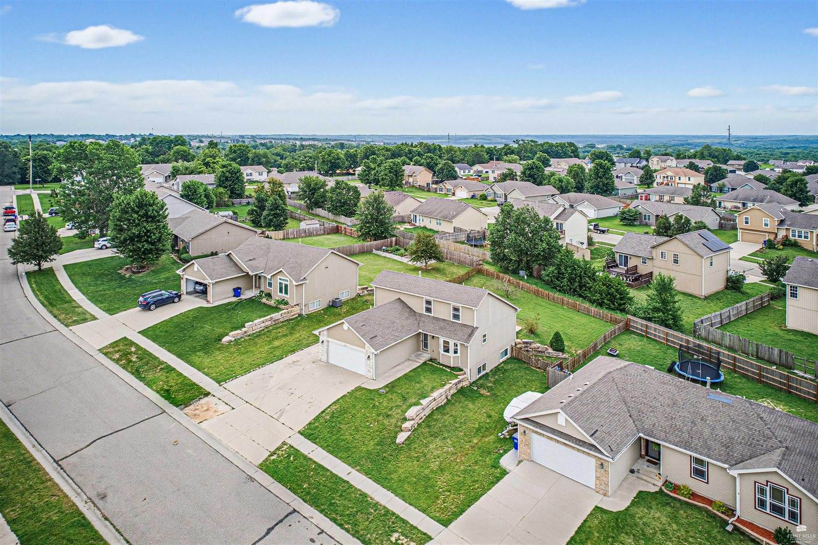 2721 Oakwood, Junction City, KS 66441