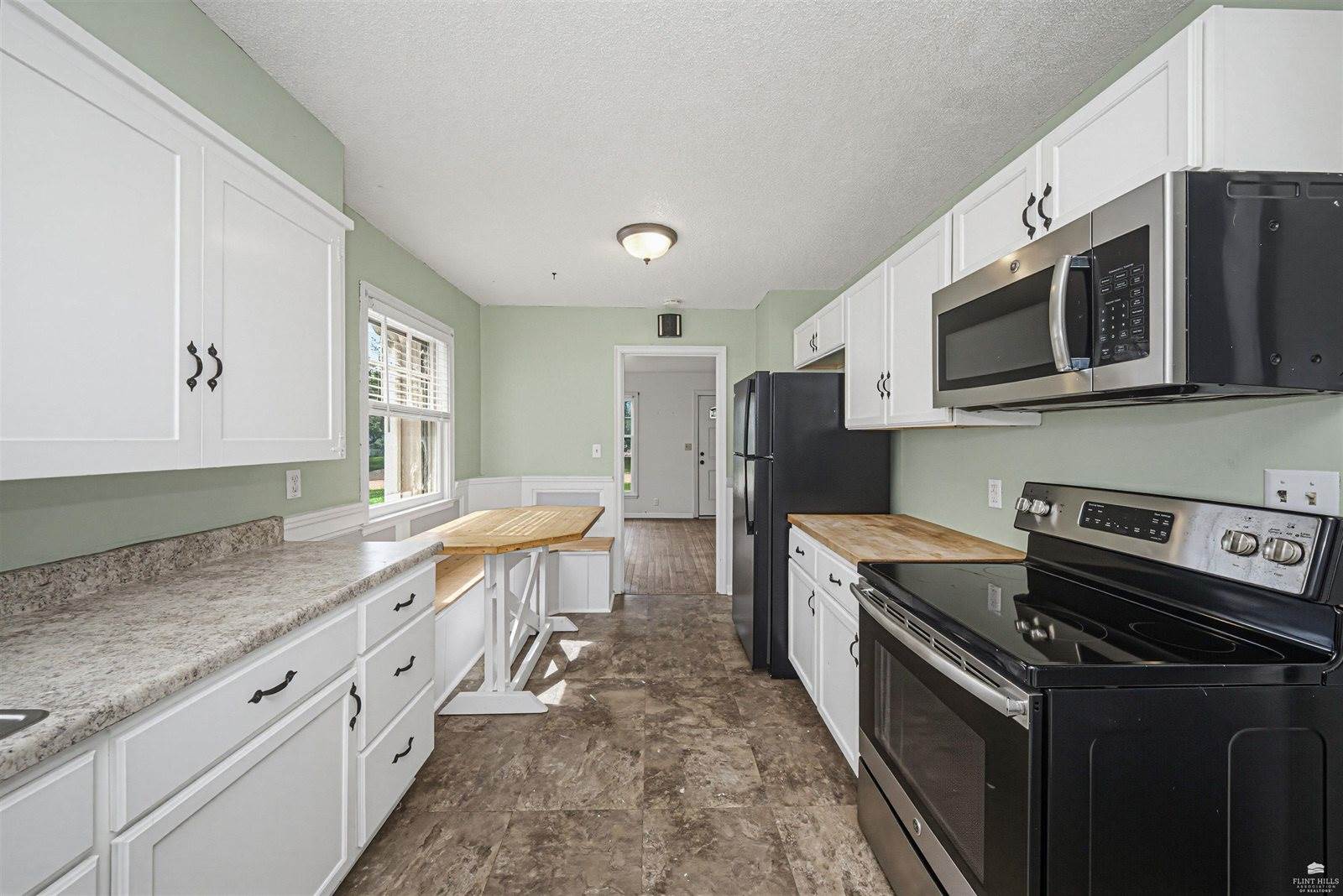 430 West Vine Street, Junction City, KS 66441