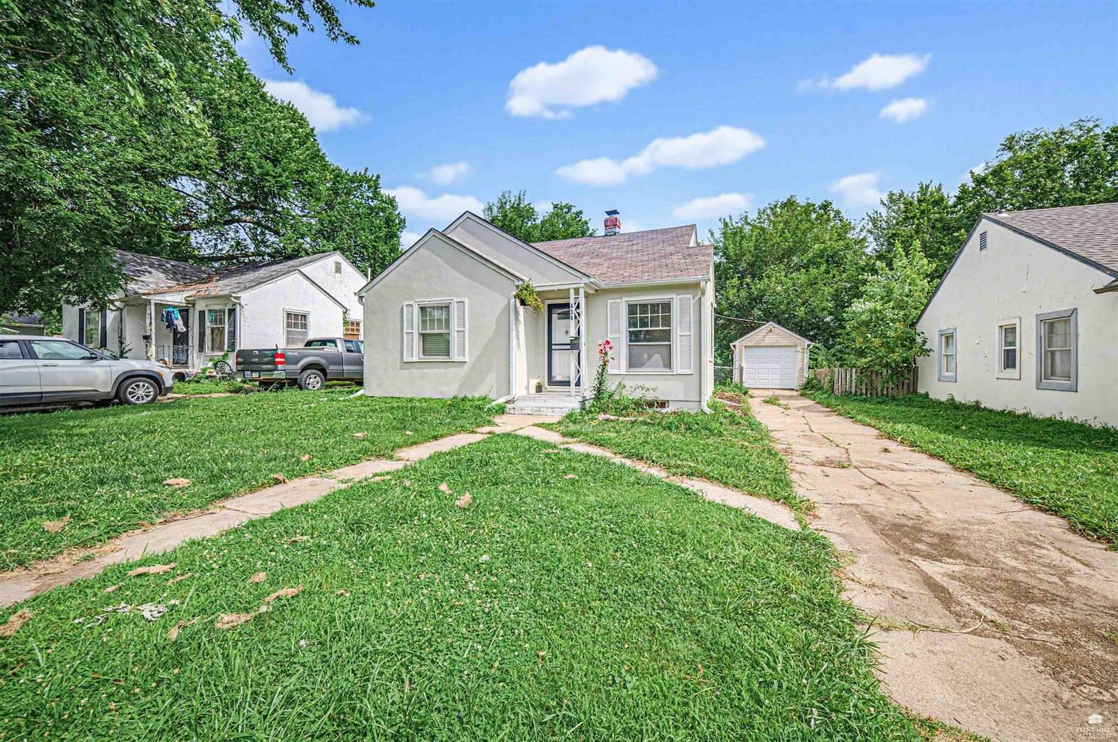 430 West Vine Street, Junction City, KS 66441