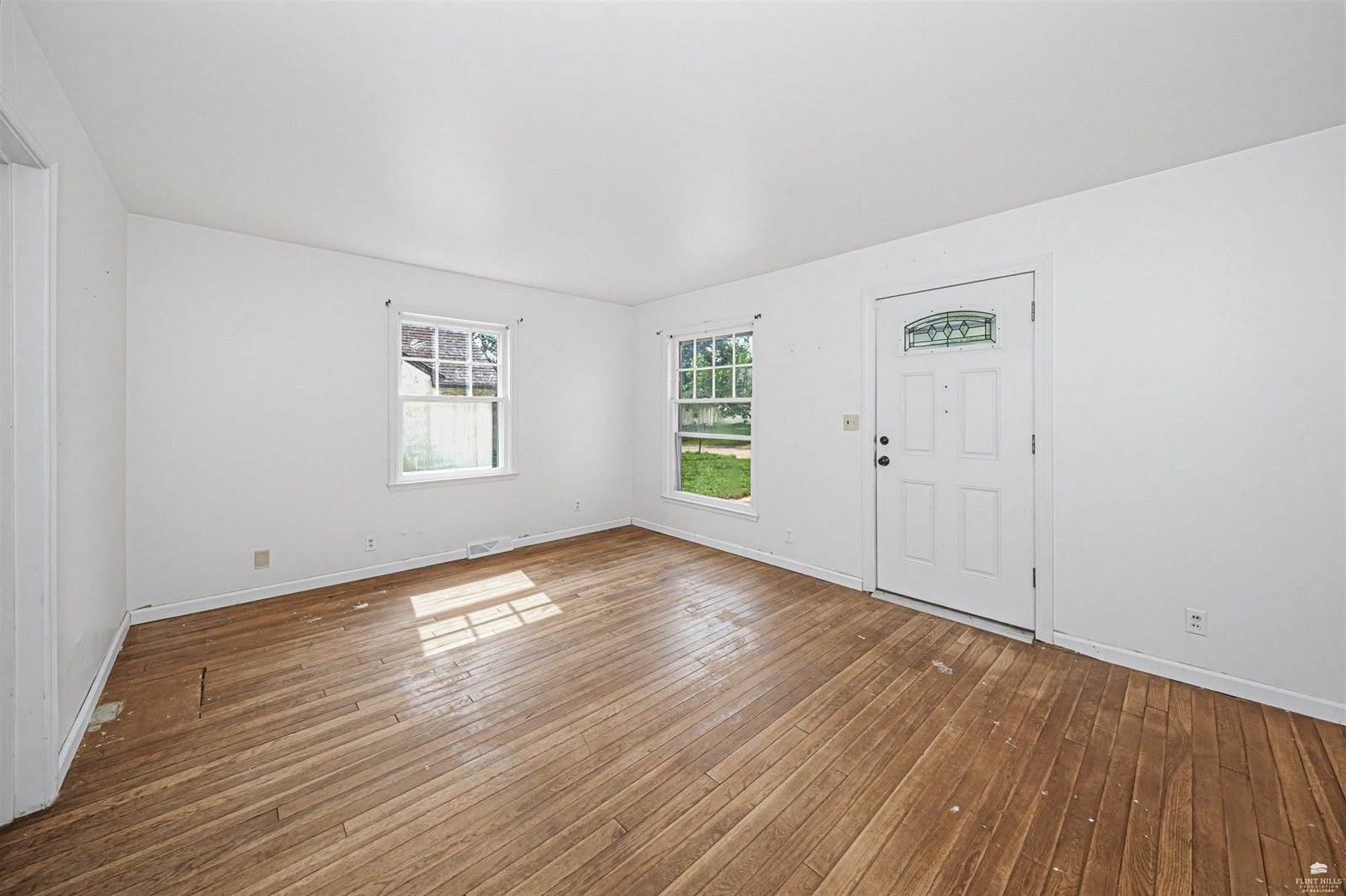 430 West Vine Street, Junction City, KS 66441