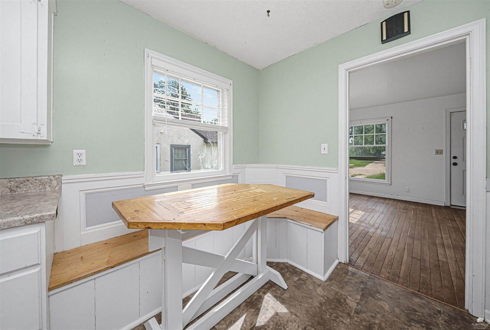 430 West Vine Street, Junction City, KS 66441