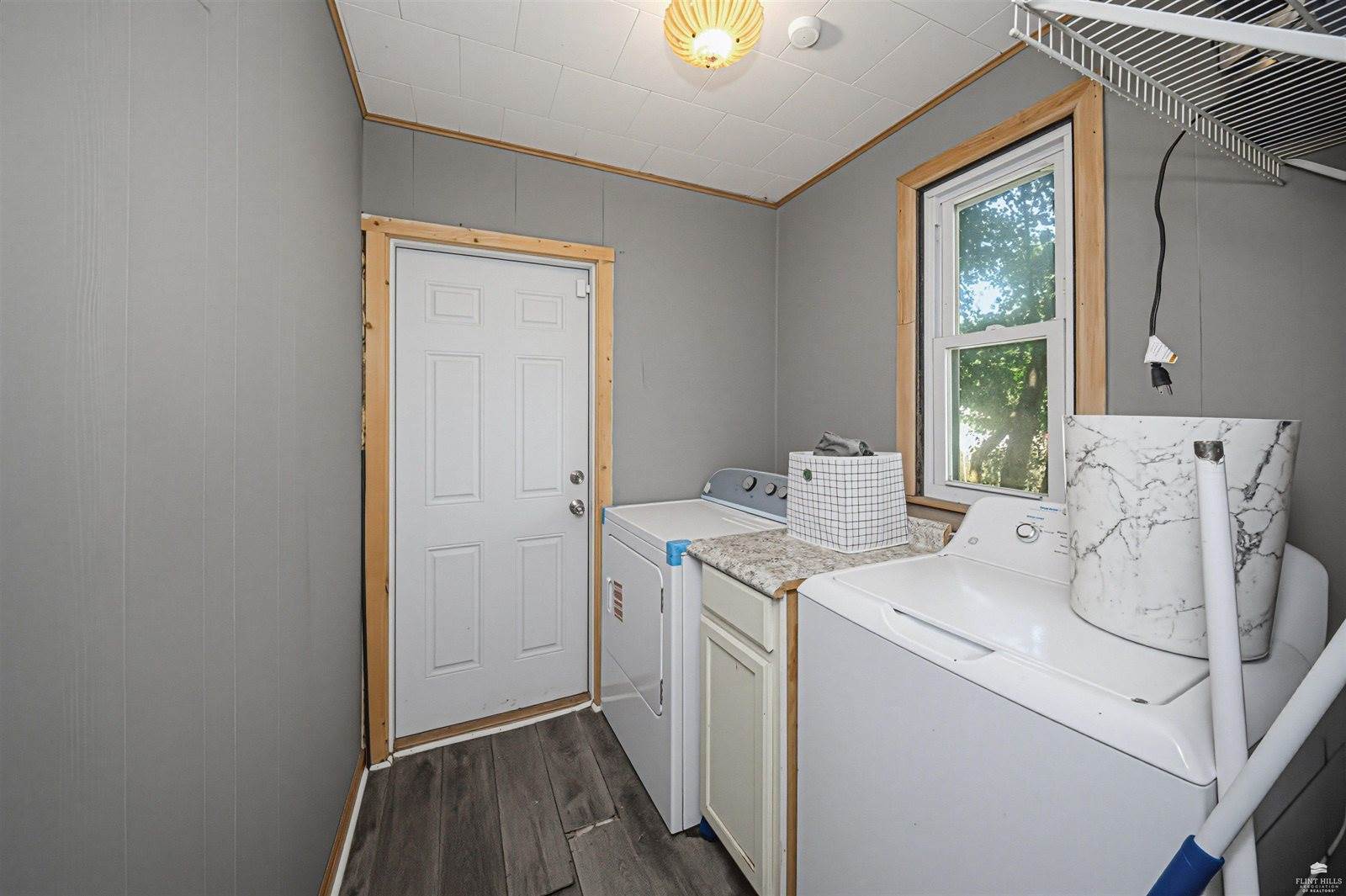301 North Broadway, Herington, KS 67449