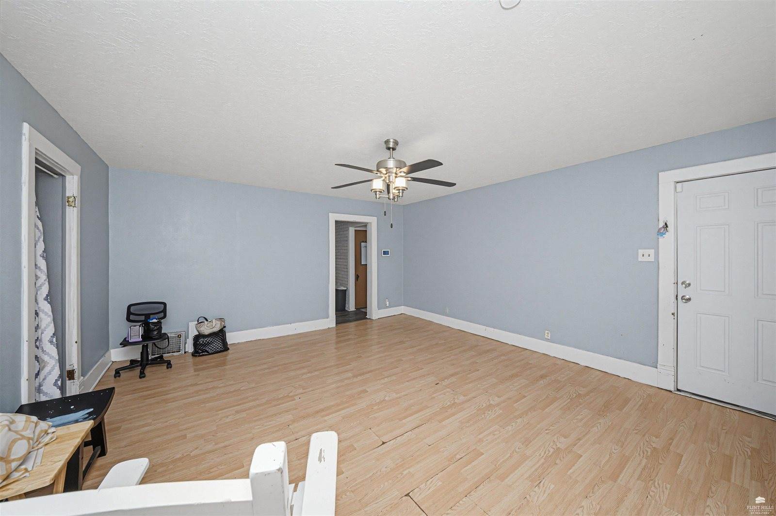 301 North Broadway, Herington, KS 67449