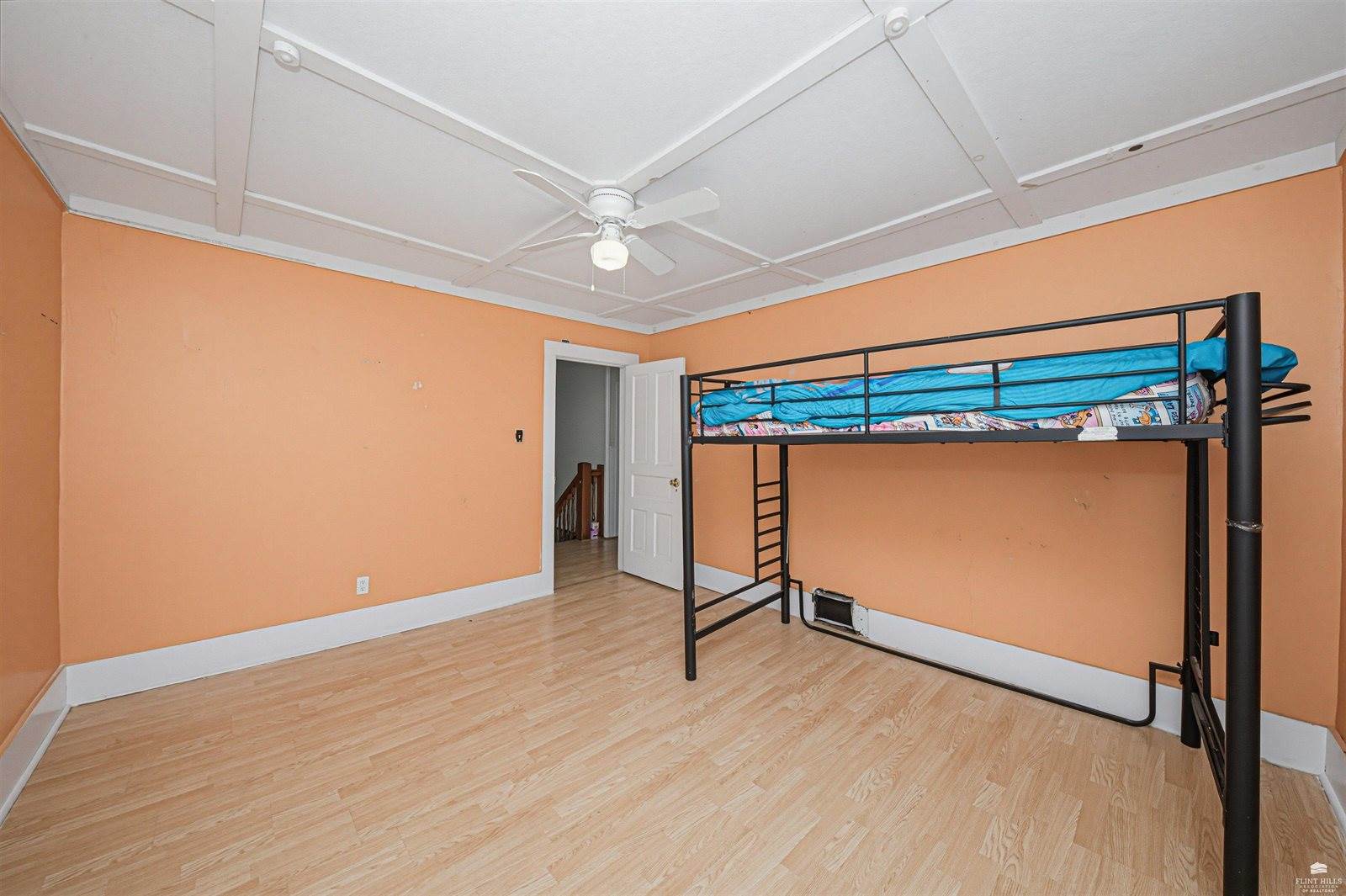 301 North Broadway, Herington, KS 67449